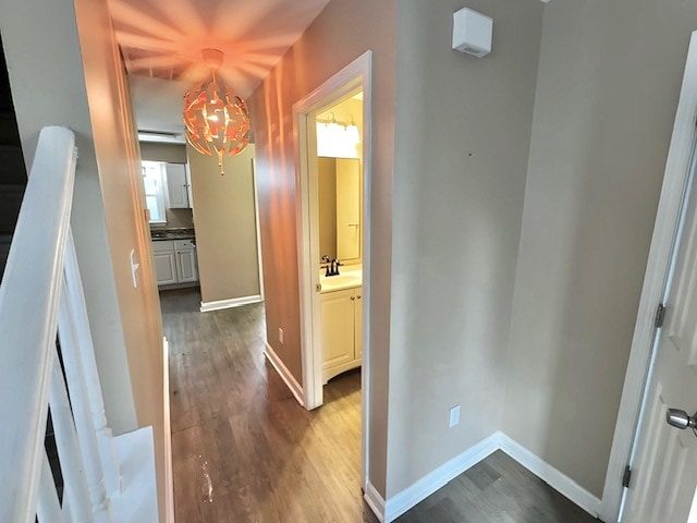 Building Photo - Room in House on Cinnamon Cir