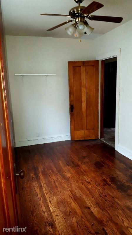 Foto del edificio - 4822 W Harrison St