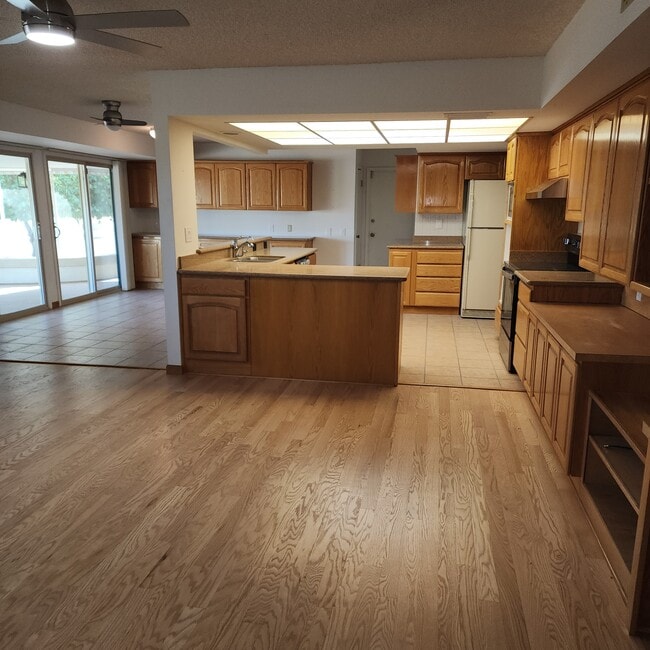 Foto del edificio - 19221 N Welk Dr