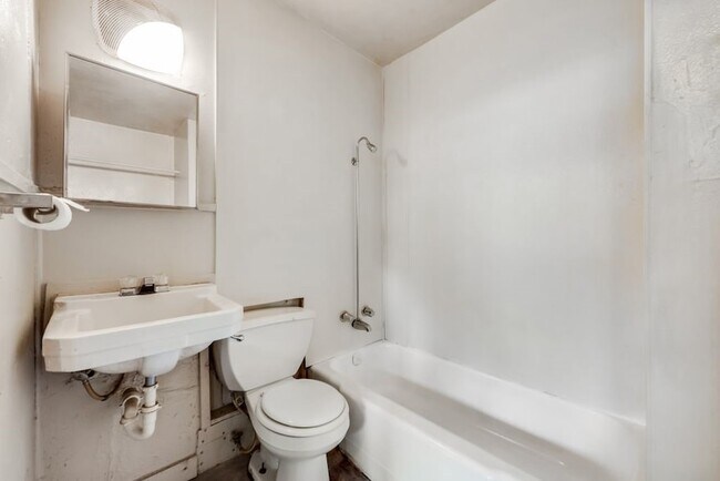 Foto del edificio - 1615 Alston Ave