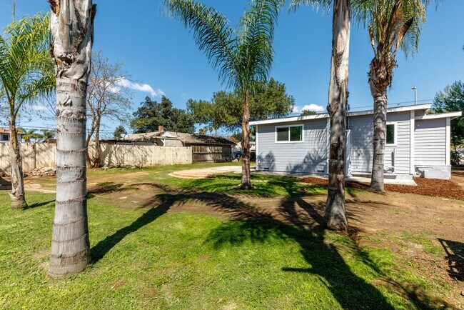 Foto del edificio - 1041 S Orange St