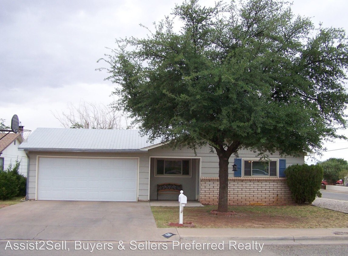 Primary Photo - 2311 Princeton Ave