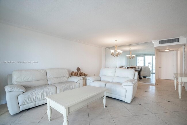 Foto del edificio - 5701 Collins Ave