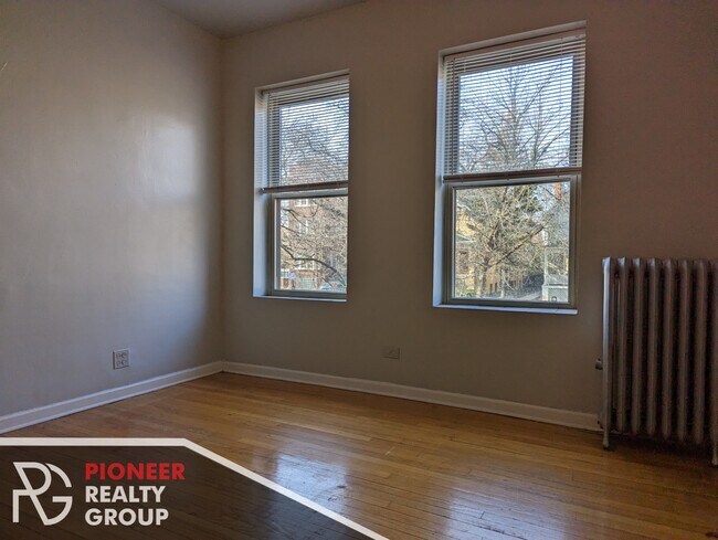 Foto del edificio - 4237 N Paulina St