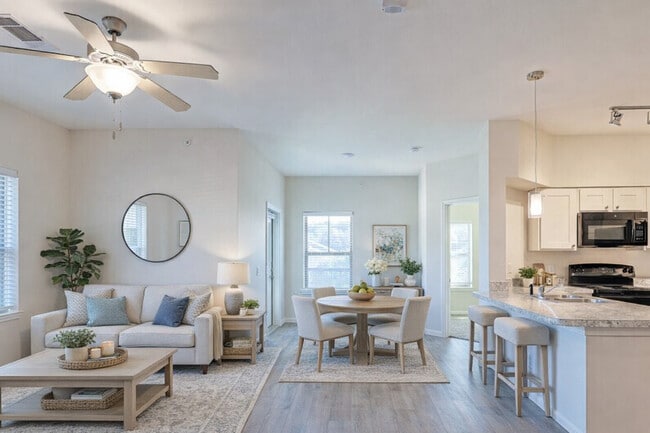 Building Photo - Vista Bella