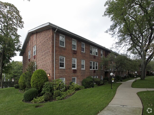 leatherman homes rockville centre ny