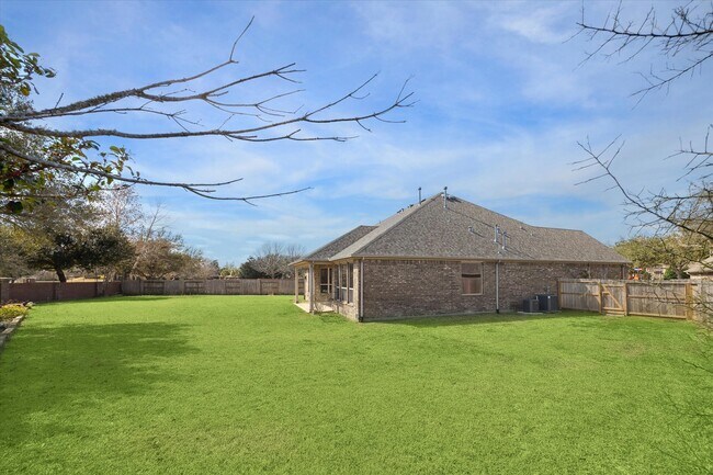Foto del edificio - 5902 Chatham Cove