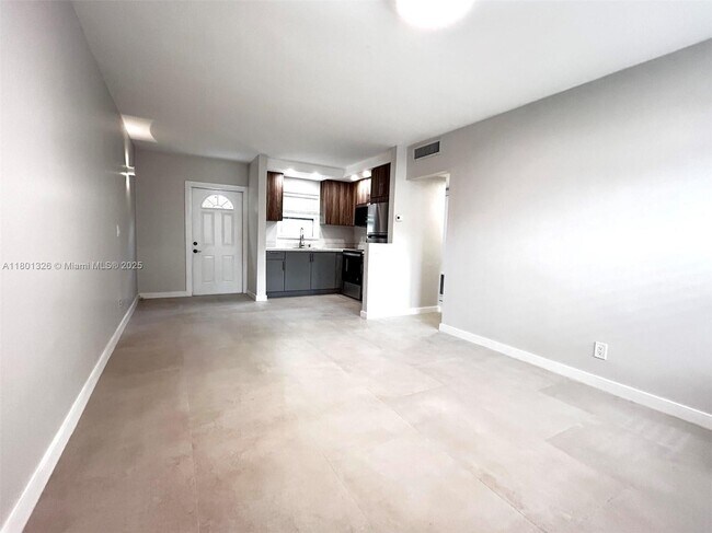 Foto del edificio - 1301 N 12th Ct