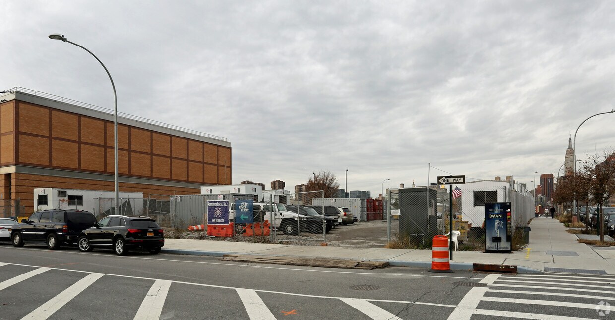 Foto del edificio - Hunter's Point South
