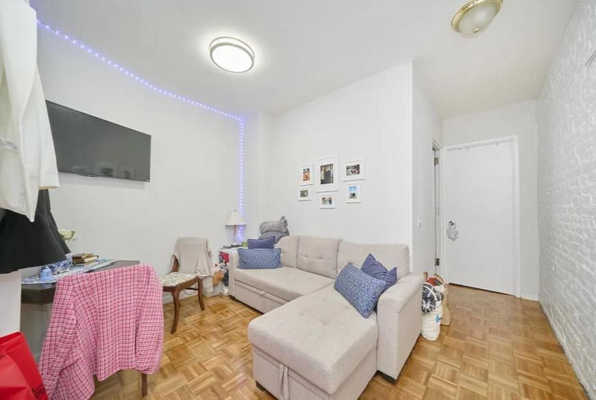 Foto principal - 2 bedroom in New York NY 10036