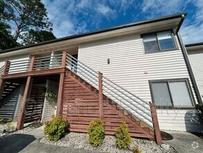 Building Photo - 1507 Military Cutoff Rd