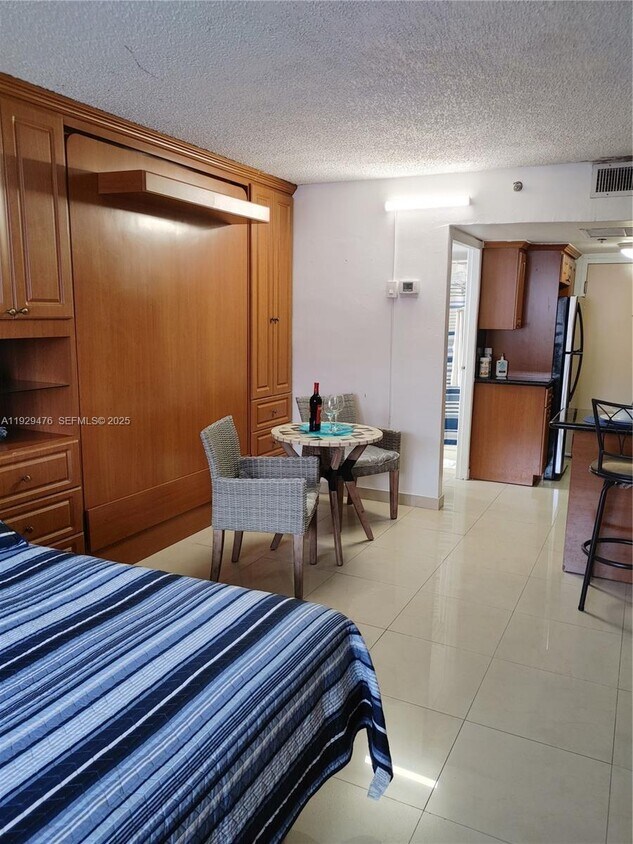 Building Photo - 19201 Collins Ave