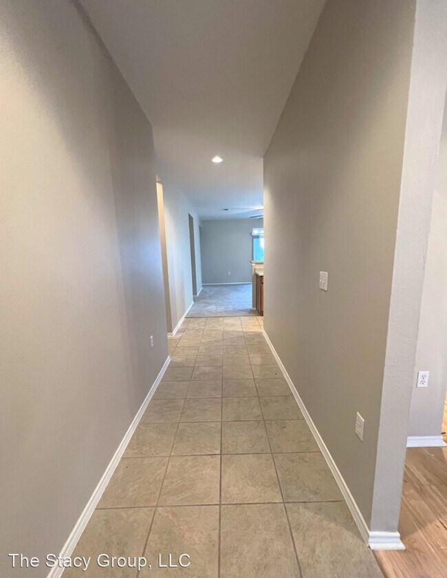 Foto del edificio - 3 br, 2 bath House - 402 Crockett Loop