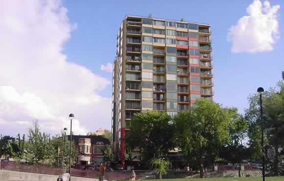 Building Photo - Park Tower Condos