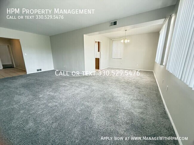 Foto del edificio - 3310 Warrensville Center Rd