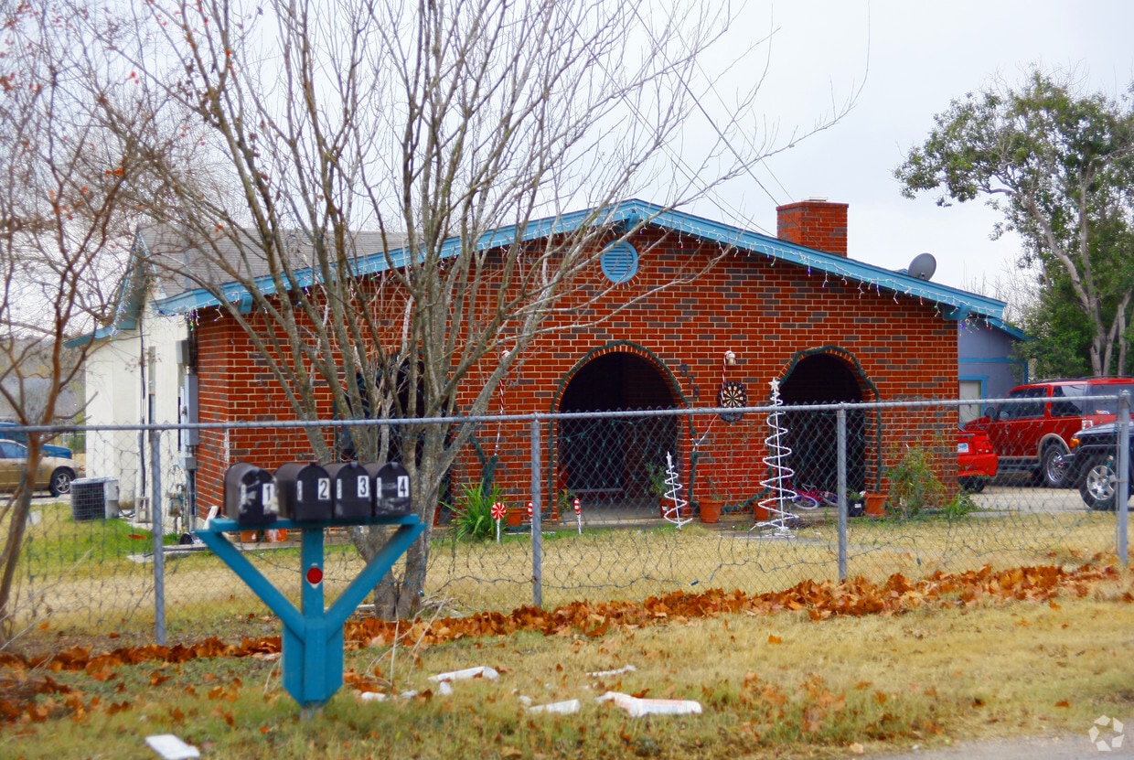 378 W Petaluma Blvd, San Antonio, TX 78221 Houses for Rent San