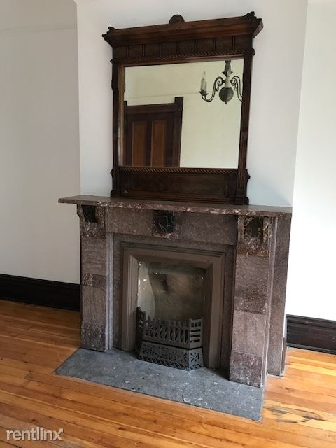 Building Photo - 2503 N Burling St