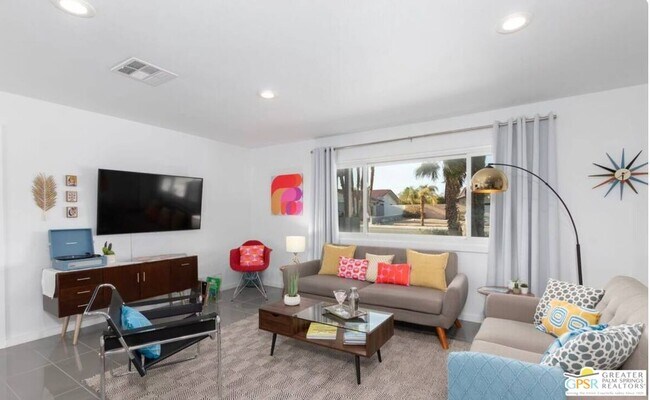 Foto del edificio - 2241 E Finley Rd