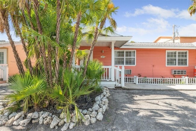 Building Photo - 1603 Gulf Dr N