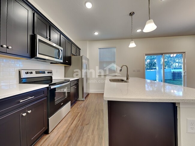 Foto del edificio - 10717 Coleman Rd