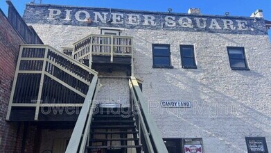 Building Photo - 122 I St