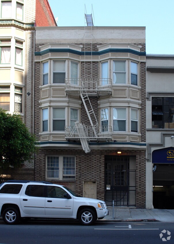 Foto del edificio - 646 O'Farrell St
