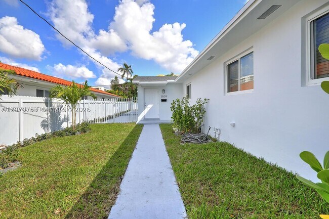 Foto del edificio - 3509 SW 23rd Terrace