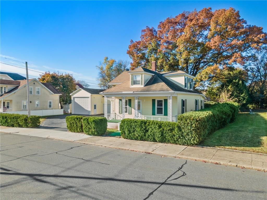 193 Knight St Unit 1, Woonsocket, RI 02895 Room for Rent in