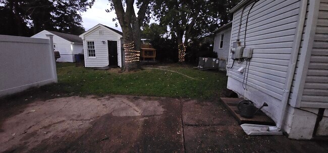 Building Photo - 7304 Roanoke Ave