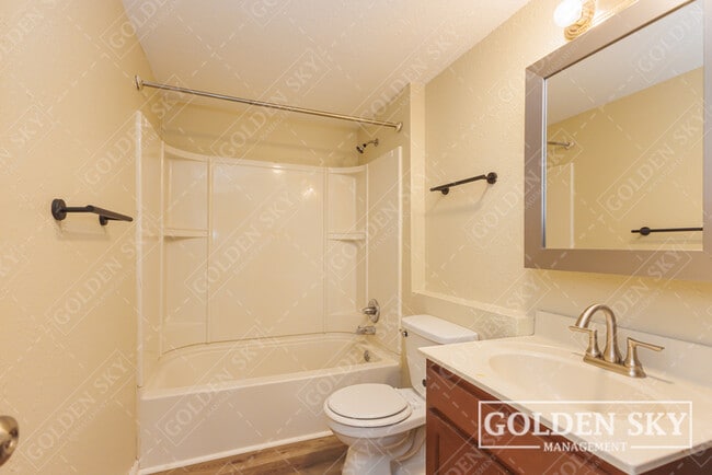 Foto del edificio - 1609 S Gharkey St