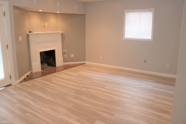 Building Photo - 2 br, 1 bath House - 2825 Sycamore Ave