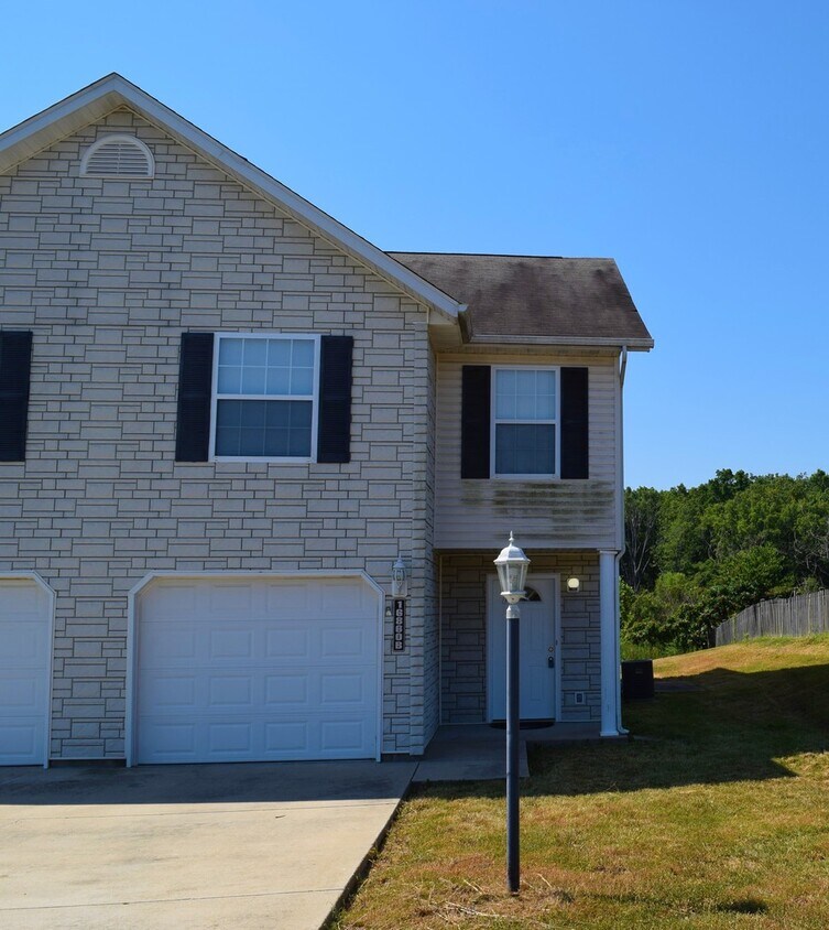 16860B Huntington Ln Unit 16860 B Huntington Ln, Saint Robert, MO 65584