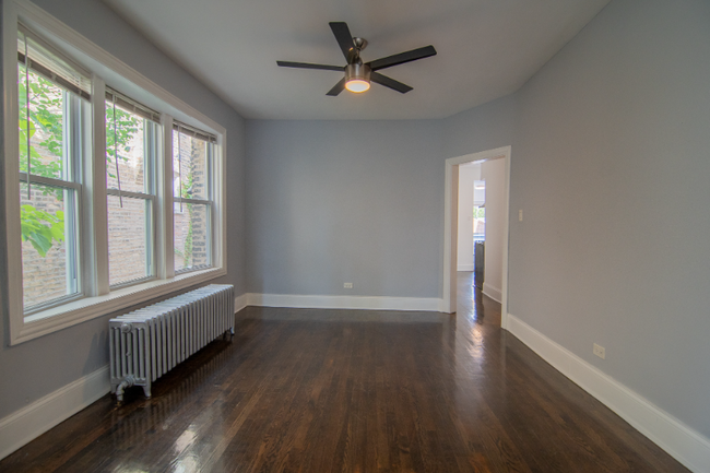 Building Photo - 3024 N Avers Ave