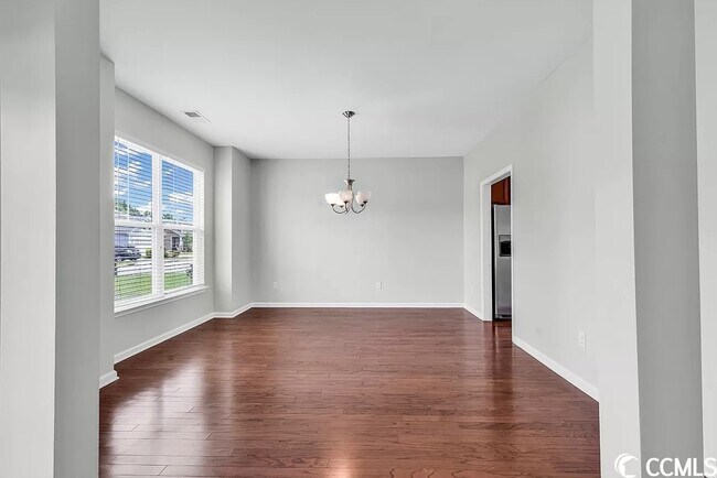Foto del edificio - 4462 Marshwood Dr