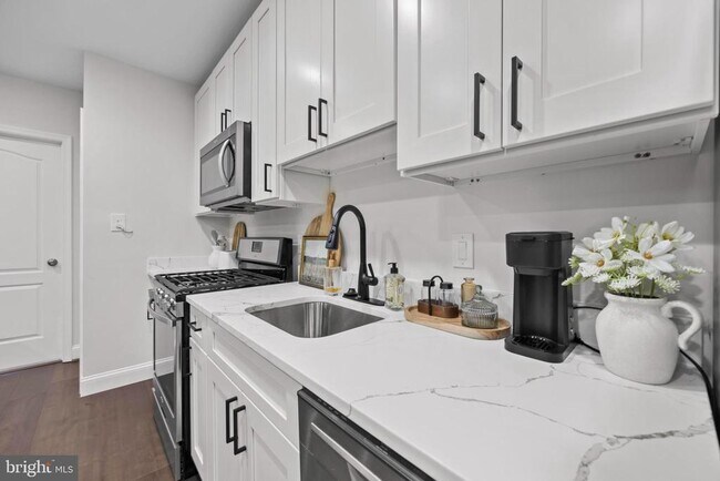 Foto del edificio - 1363 Childress St NE