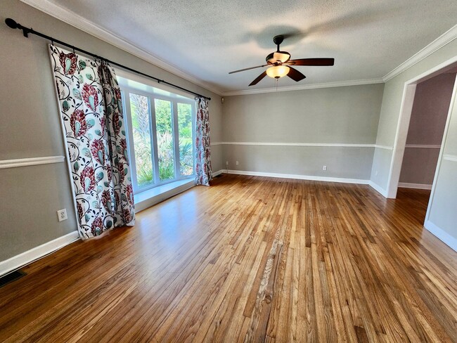 Building Photo - Charming 4 Bedroom Home with Saltwater Poo...