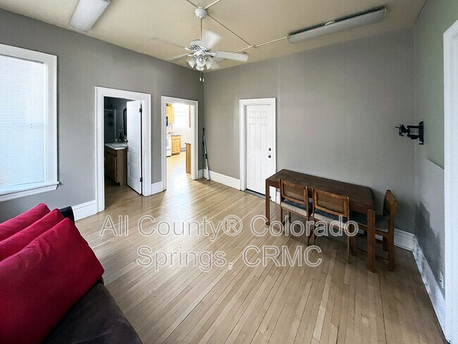 Foto del edificio - 815 N Nevada Ave