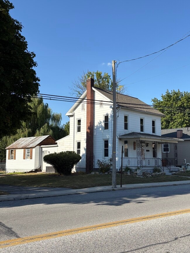 Building Photo - 729 Frederick St