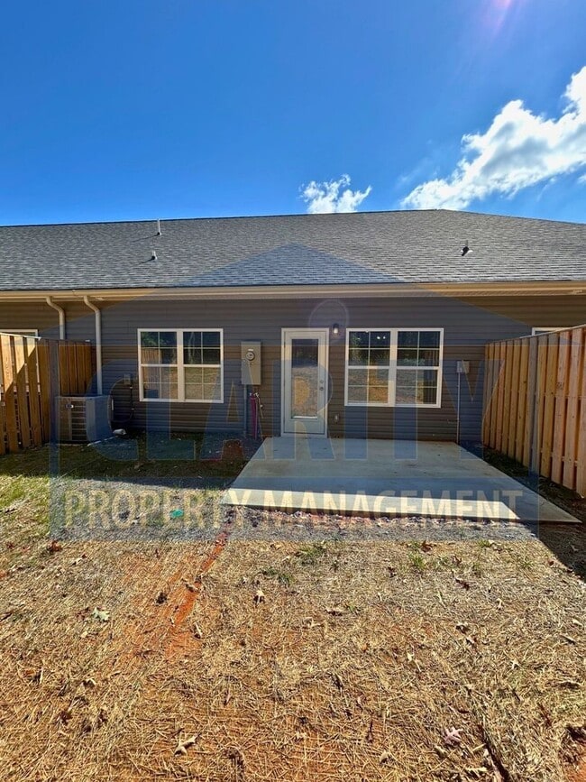 Building Photo - Newly constructed single level townhome!