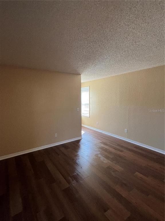 Building Photo - 3032 Antique Oaks Cir