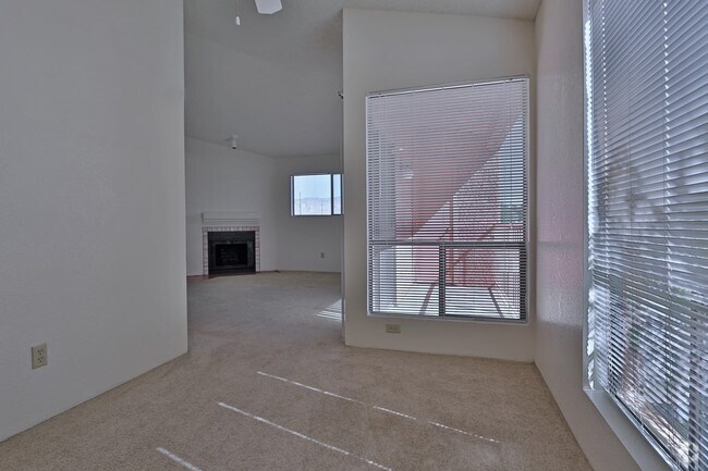 Foto del interior - Emerald Pointe Apartments