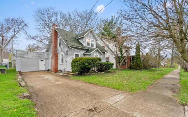 Building Photo - 410 Dunlap St