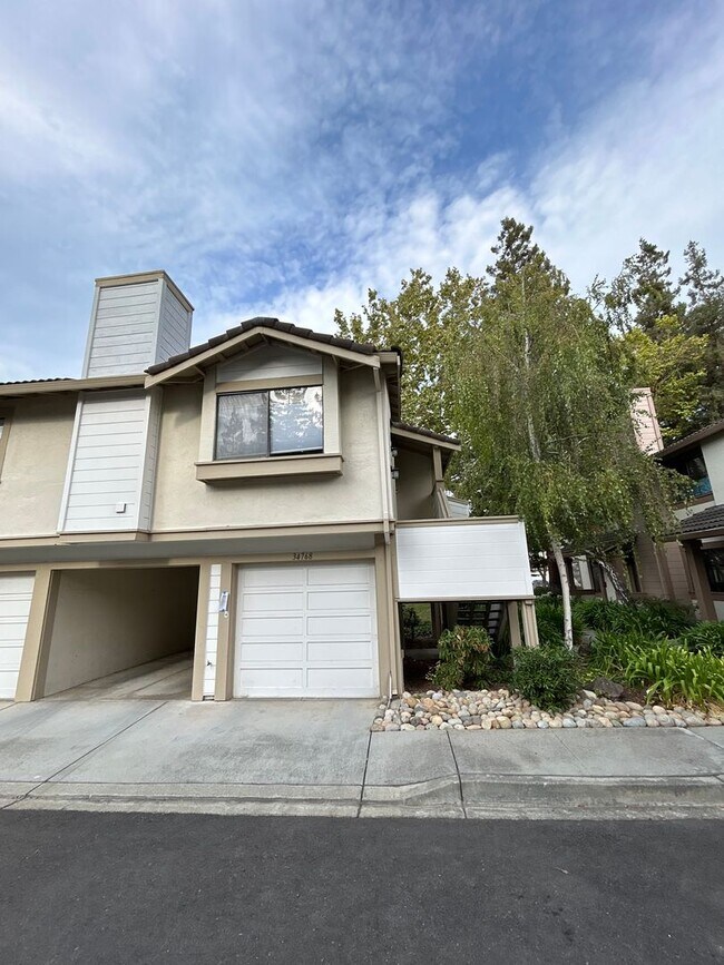 Spacious 2BD/2BTH Located In Fremont, Ca!! - Spacious 2BD/2BTH Located In Fremont, Ca!! House