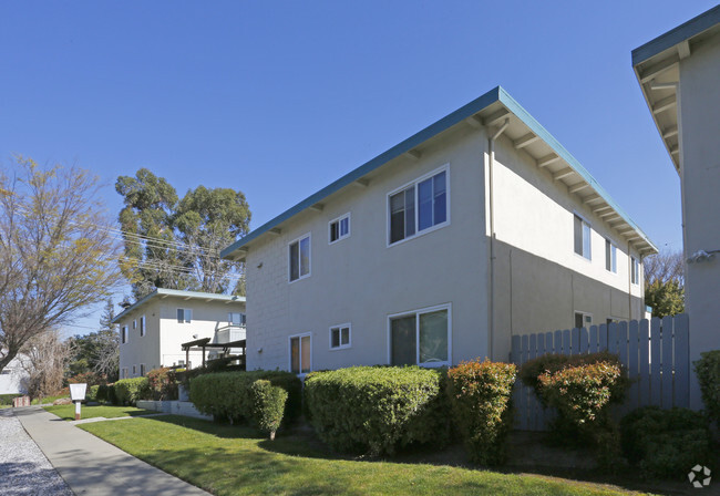 Building Photo - Pauline Apartments