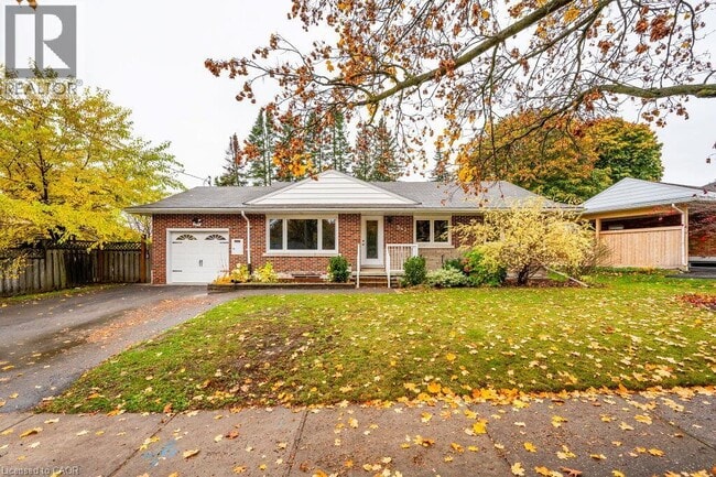 Building Photo - 543 Dunbar Rd
