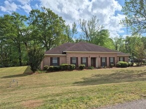 Building Photo - 2010 Edgewood Rd