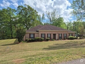 Building Photo - 2010 Edgewood Rd