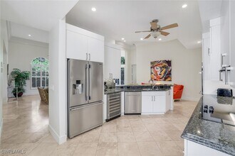 Building Photo - 1560 Clermont Dr