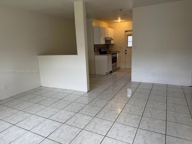 Photo - 728 SW 7th St Apartment