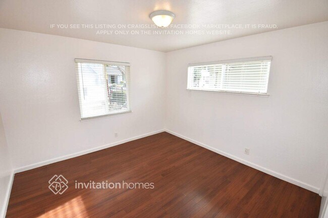 Foto del edificio - 6813 Weddigen Way